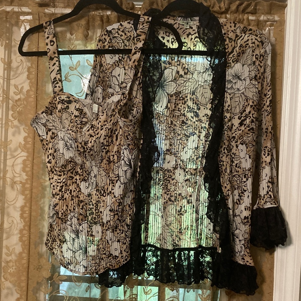 Agora 2Pc Shrug & Tank Set